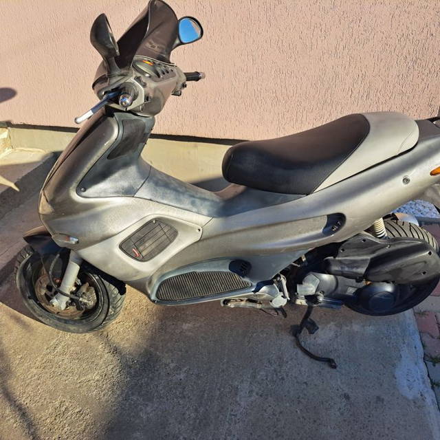 Scuter Gilera Runer