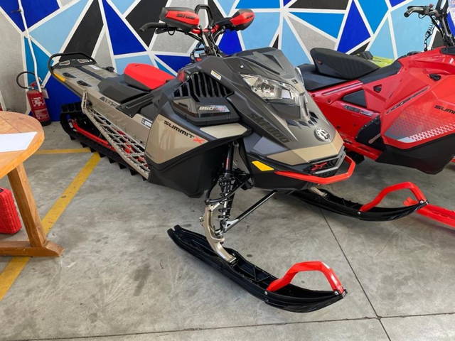 Ski-Doo Summit X Expert Turbo 850 E-Tec Shot 165,2022