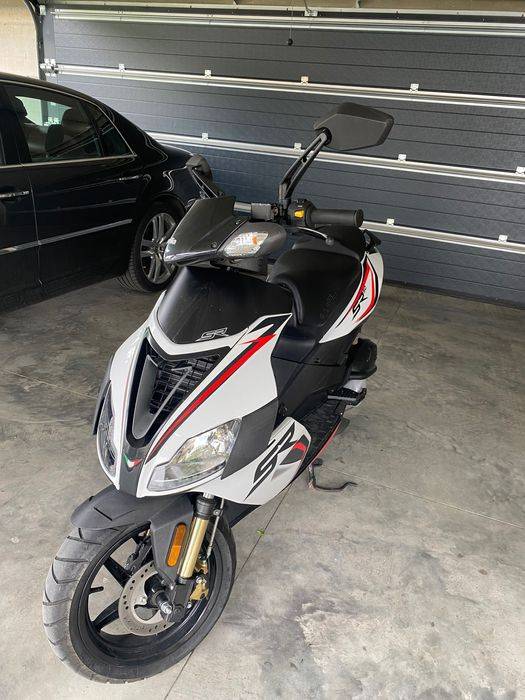 Scuter Aprilia 49cc