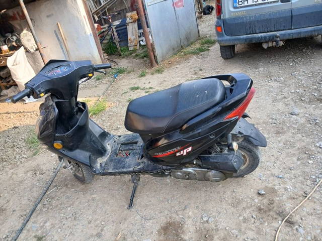 Vand scuter de 49