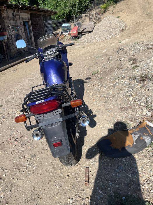 Vand motocicleta yamaha xj 600cc