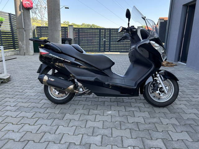 Scuter Suzuki Burgman 200