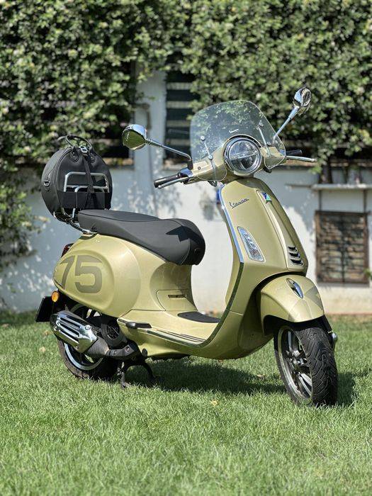 Vespa Primavera 75th - 125cc