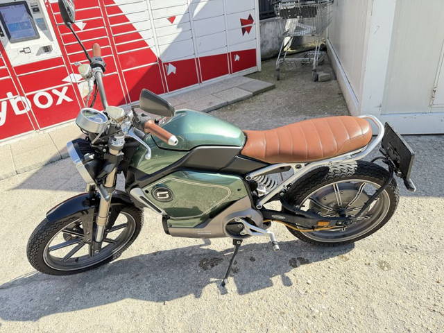 Scuter electric Super Soco TC Cafe Racer (permis cat. B)