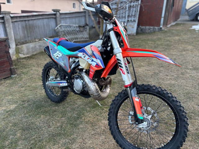 Motor enduro cross KTM exc 250, an 2020 cu 240 de ore, piston A