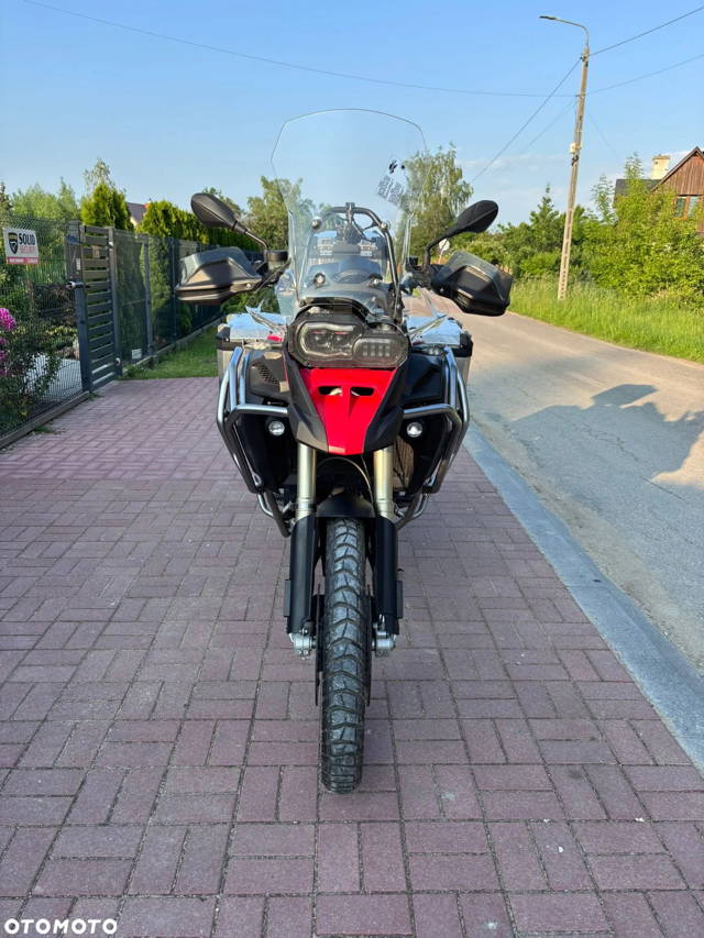 BMW F