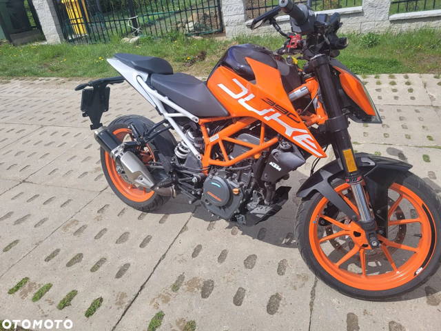 KTM Duke