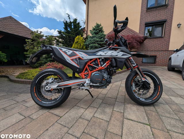 KTM SMC