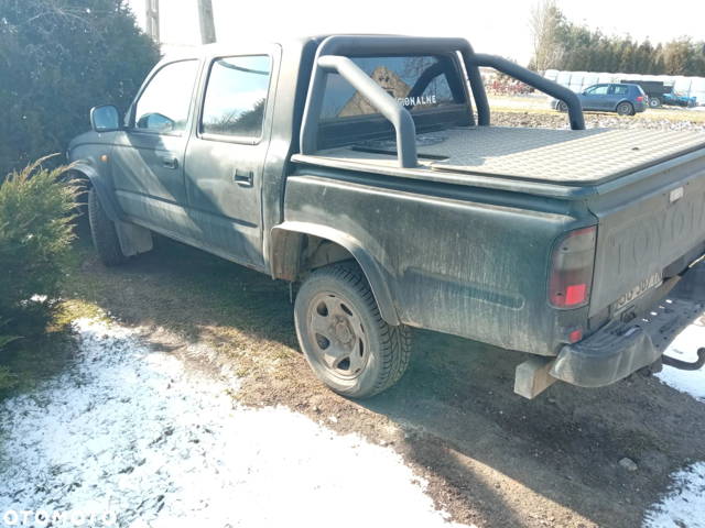 Toyota Hilux 2.5 D-4D SR5