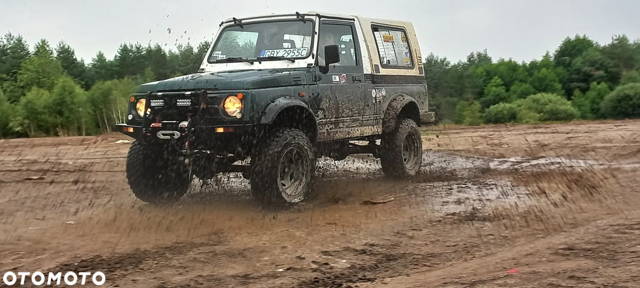 Suzuki Samurai