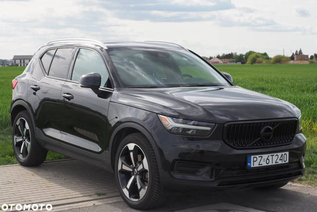 Volvo XC 40 T5 AWD Momentum