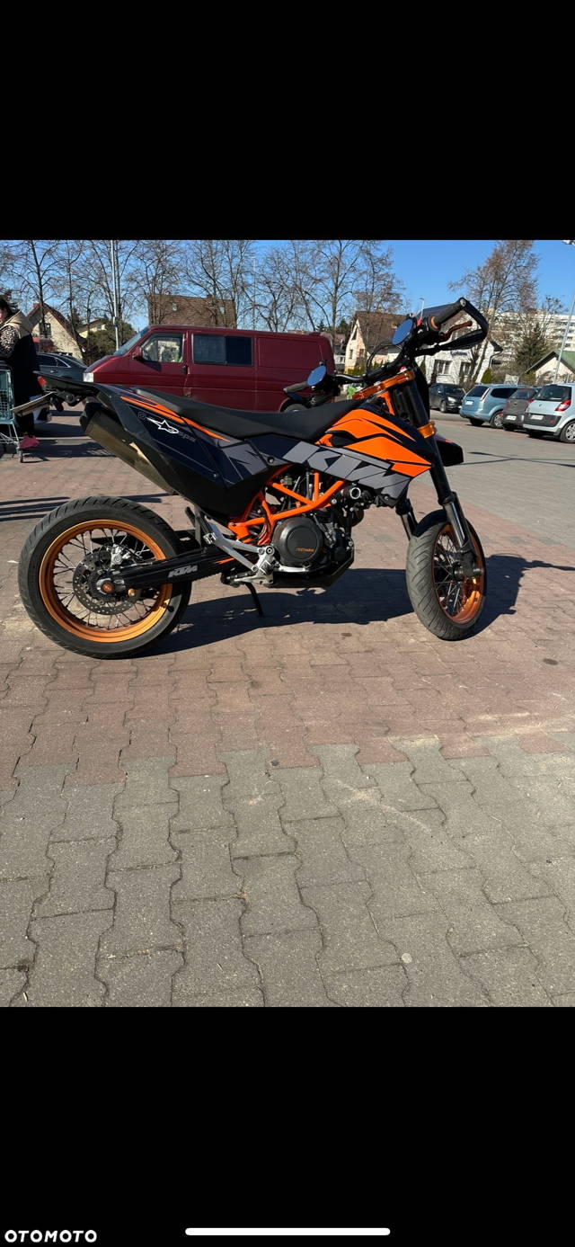 KTM SMC