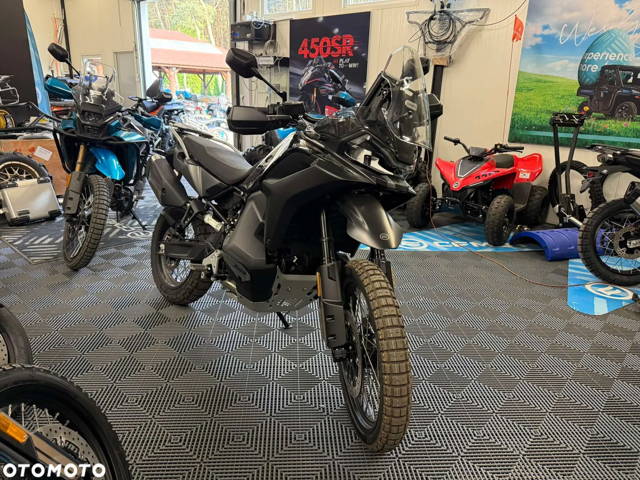 CFMoto MT