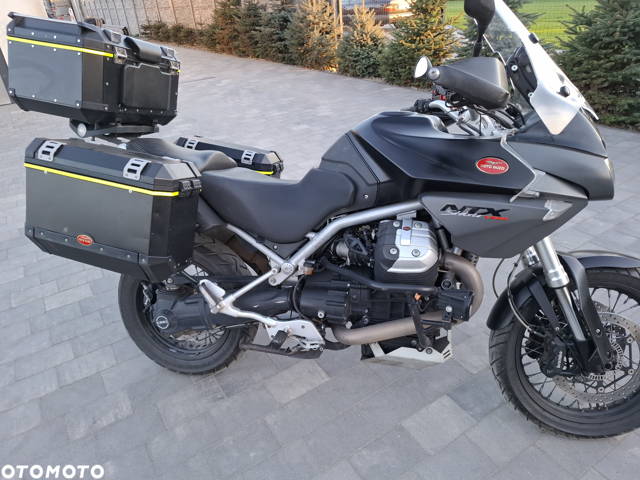 Moto Guzzi Stelvio