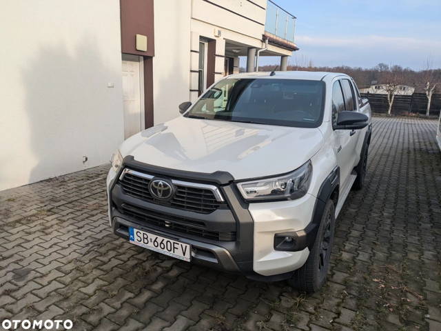 Toyota Hilux 2.8 D-4D Double Cab Invincible Sport 4x4