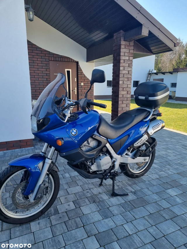 BMW F