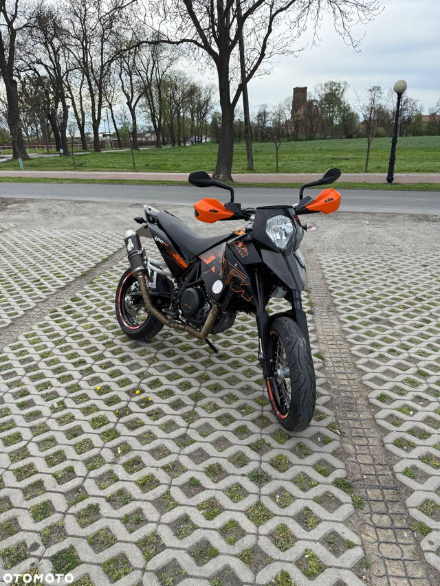 KTM SMC