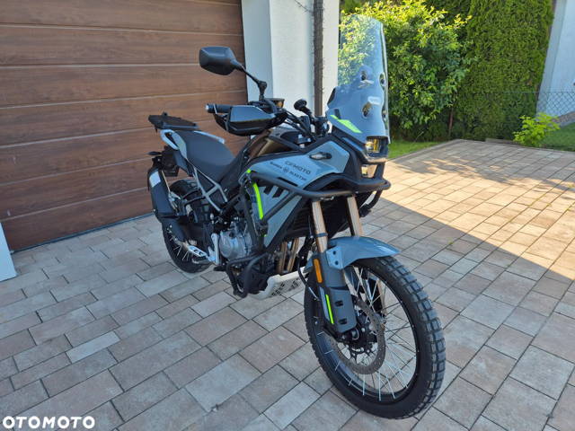 CFMoto 450MT