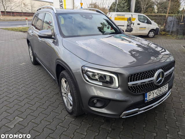 Mercedes-Benz GLB 250 4-Matic Progressive 8G-DCT