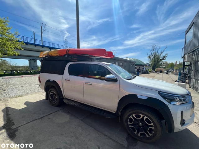 Toyota Hilux 2.8 D-4D Double Cab SR5 4x4