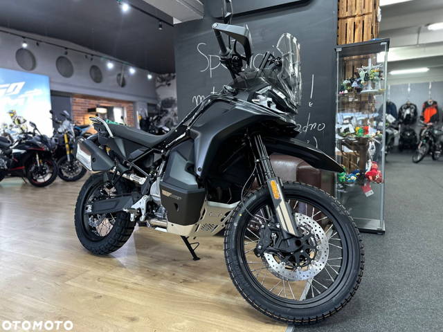 CFMoto MT