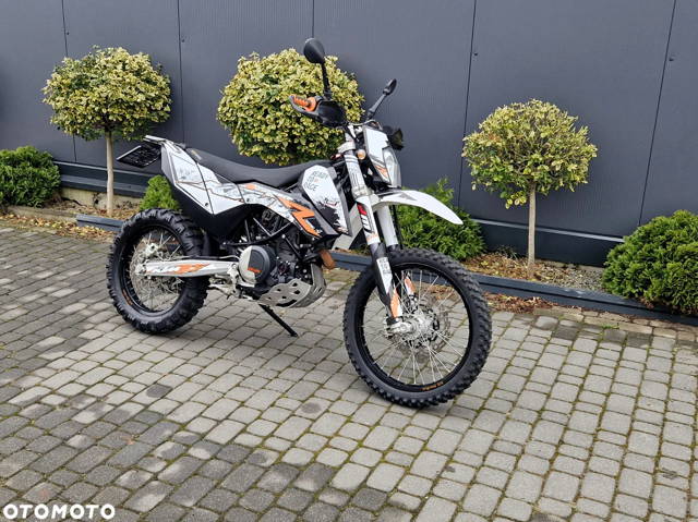KTM SMC