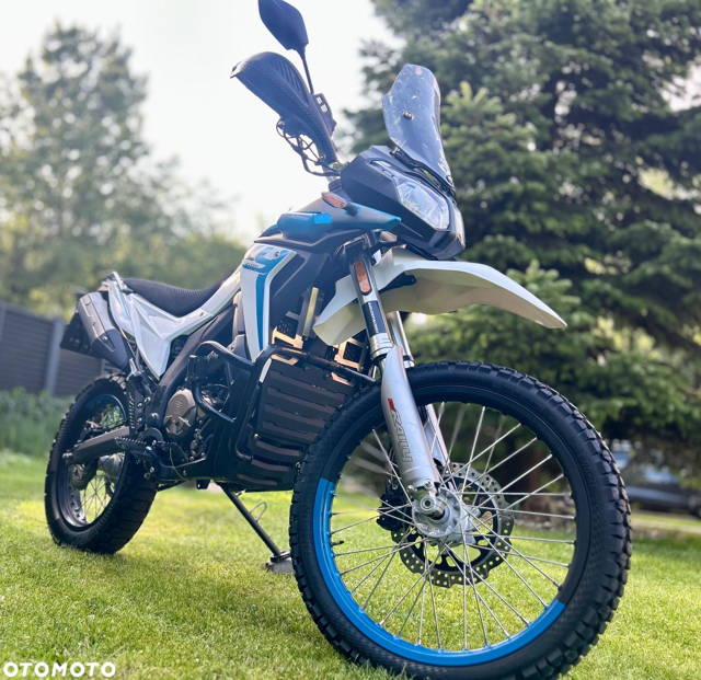 VOGE 300GY RALLY