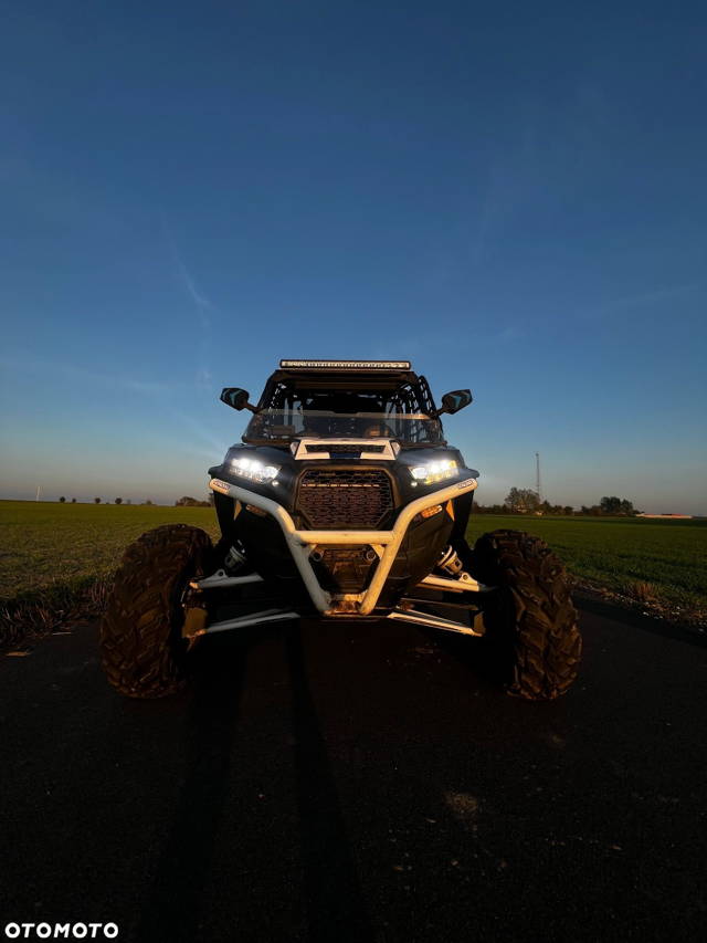 Polaris RZR