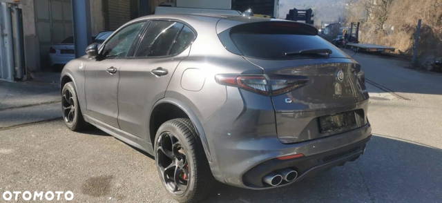 Alfa Romeo Stelvio V6 2.9 Bi-Turbo AT8-Q4 Quadrifoglio
