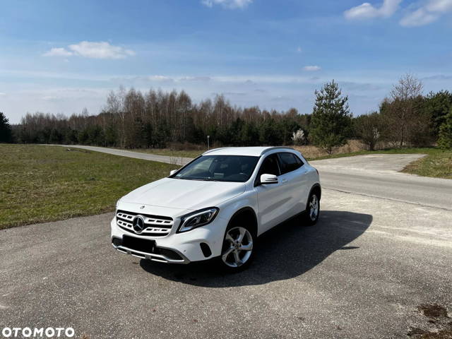 Mercedes-Benz GLA 200 7G-DCT Style