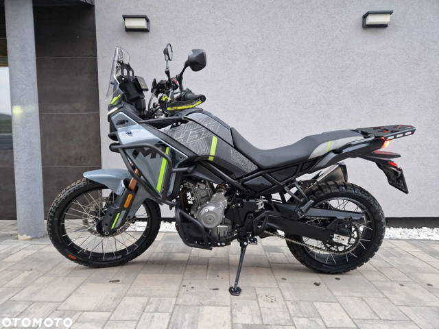 CFMoto 450MT