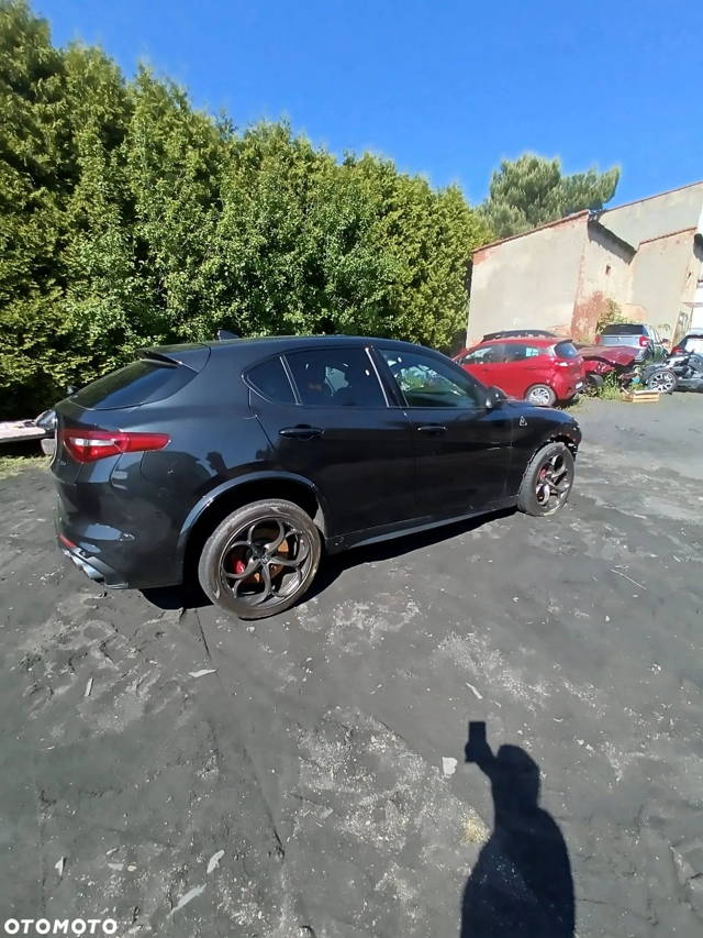 Alfa Romeo Stelvio 2.9 Bi Turbo V6 Quadrifoglio Q4