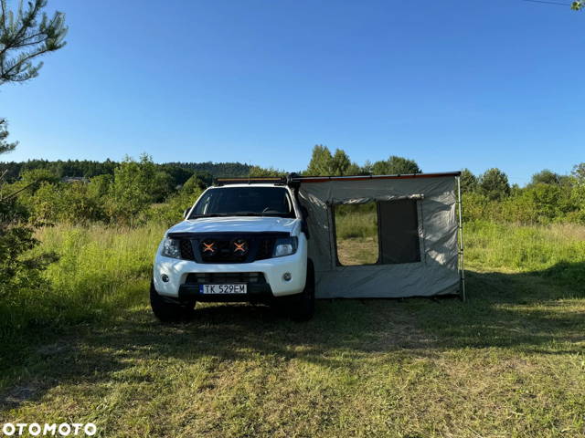 Nissan Navara 3.0 D V6