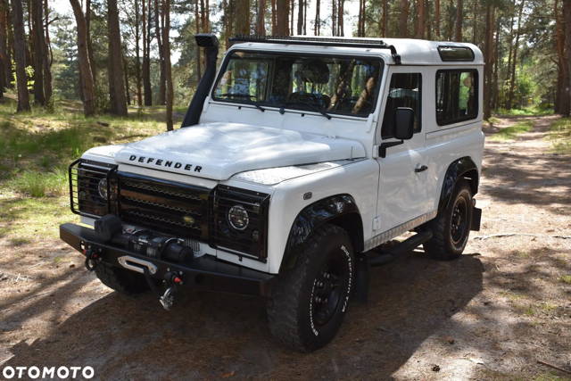 Land Rover Defender 90 2.4 TD4 E