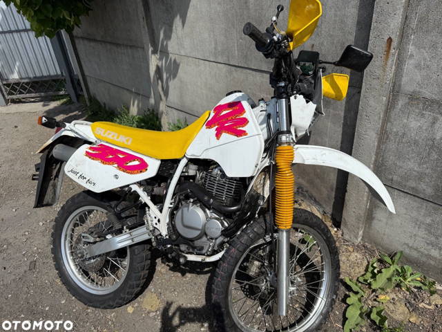 Suzuki DR