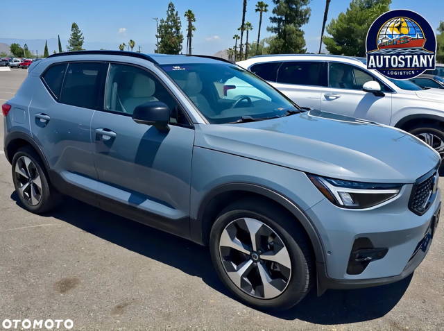 Volvo XC 40 B4 Ultimate Dark