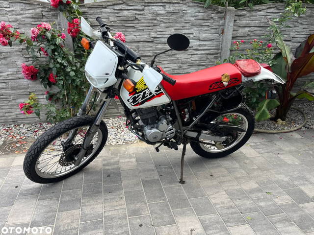 Honda XLR