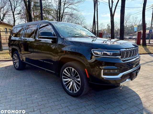 Jeep Grand Wagoneer