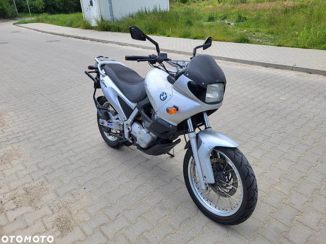 BMW F