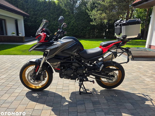 QJMOTOR SRT 800SX