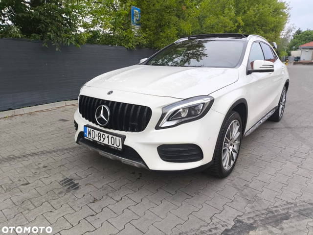 Mercedes-Benz GLA 250 4-Matic AMG Line