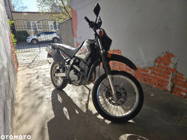 Suzuki DR