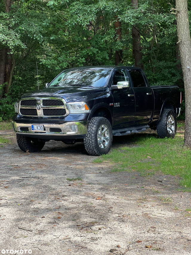 RAM 1500 5.7 Quad Cab Longbed Laramie Chrome