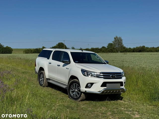 Toyota Hilux 2.4 D-4D Double Cab SR5 4x4