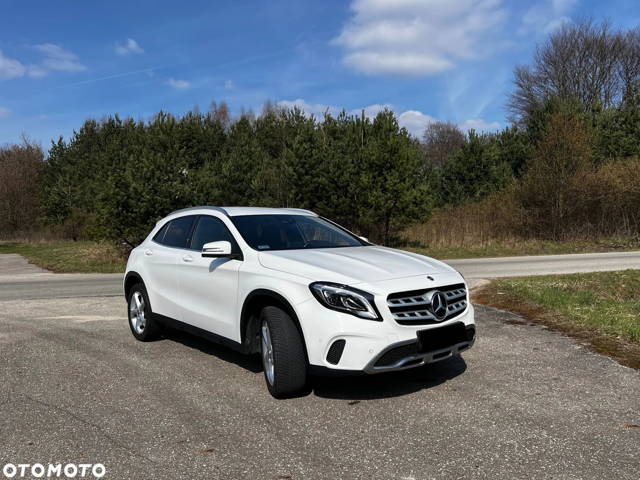 Mercedes-Benz GLA 200 7G-DCT Style