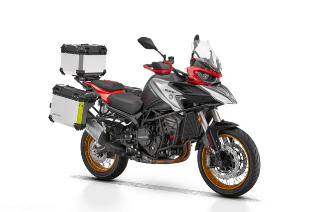 QJMOTOR 900 SX