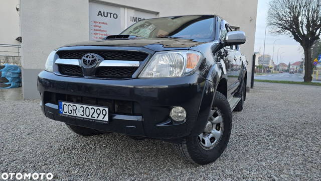 Toyota Hilux 2.5 D-4D SR5