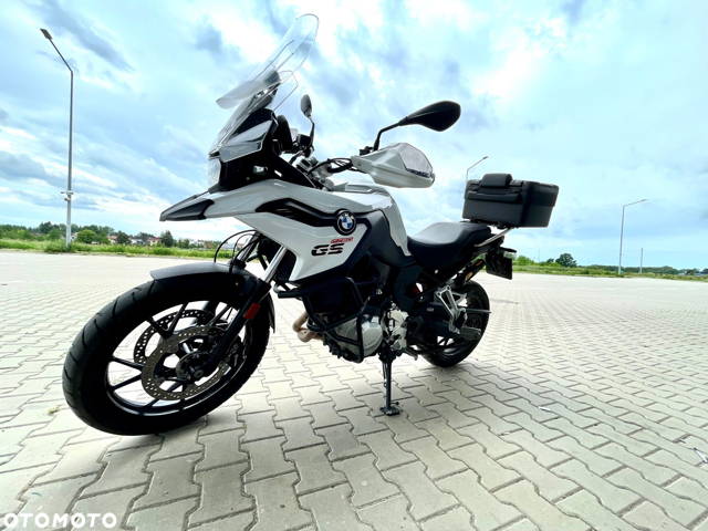 BMW F