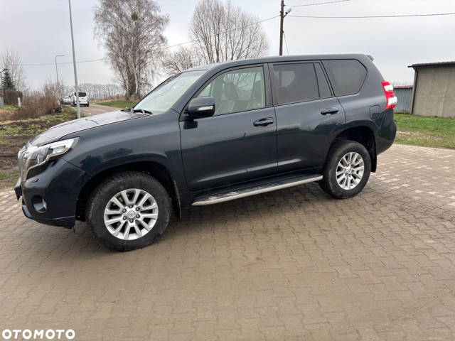 Toyota Land Cruiser LC 2.8 D-4D Invincible