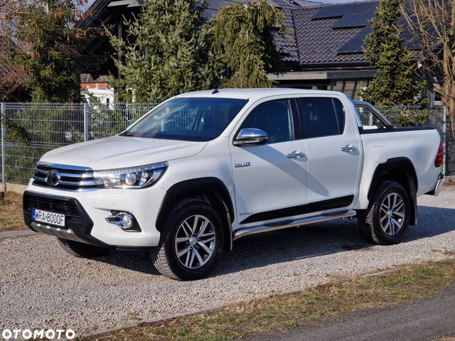 Toyota Hilux 2.4 D-4D Double Cab SR5 4x4